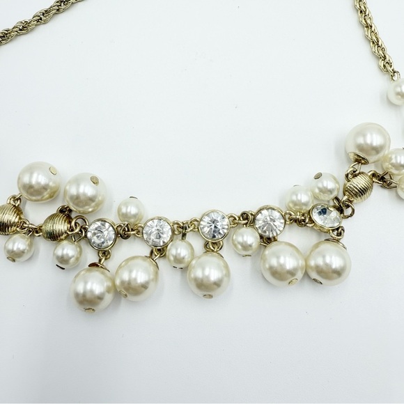 MONET GOLD WITH CLEAR RHINESTONES & FAUX PEARL BIB DESIGN NECKLACE - Picture 4 of 6